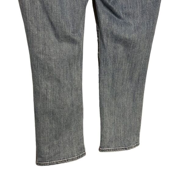 Lucky Brand Jeans Woman’s Size 20W Emma Straight Medium Wash Distressed Stretch - Picture 5 of 11